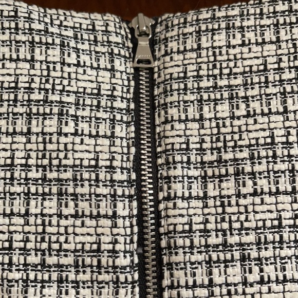 Express Top - Picture 4 of 4